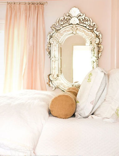 romantic-bedroom-from-high-gloss, romantic mirror
