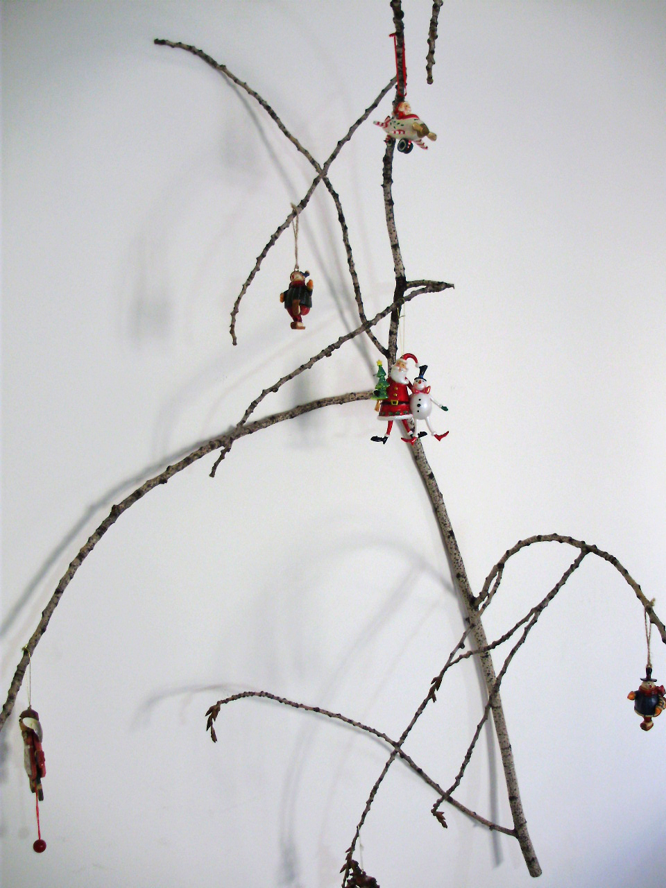 Christmas branches decoration 03, branches hanged on the wall, christmas branches, christmas decoration, christmas wall decoration
