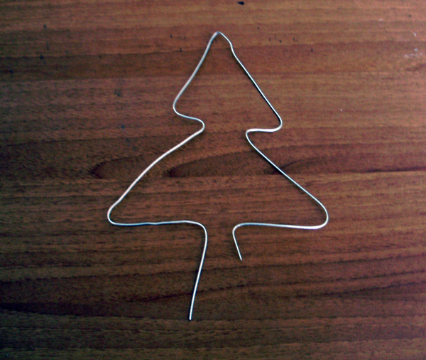 Wire Christmas trees, do it yourself