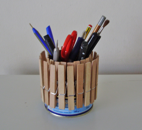 peg crafts, pencil holder, diy, crafts, crafts with pegs