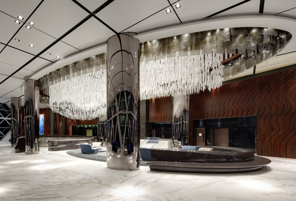 Hyatt_Capital_Gate_in_Abu_Dhabi_National_Exhibition_Centre, glass chandelier