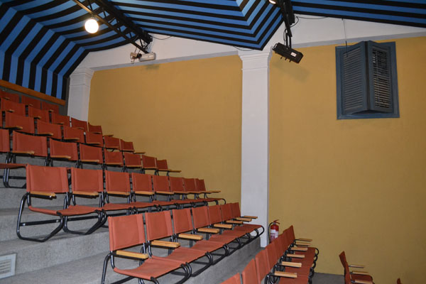 theatre exarcheia interior05