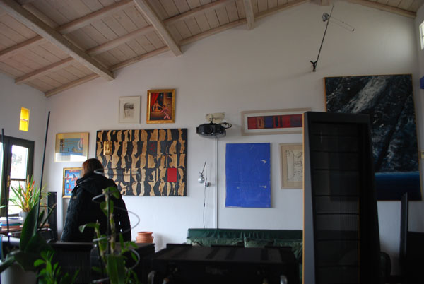 DSC 0898, living room, artwork on wall
