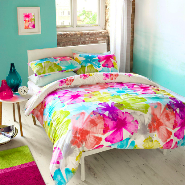 Zandra Rhode, fashion bedlinen, fashion in decoration, floral bedding, fashion bedding, fashion bedlinen, colourful bedlinen, floral bedlinen, floral bedding